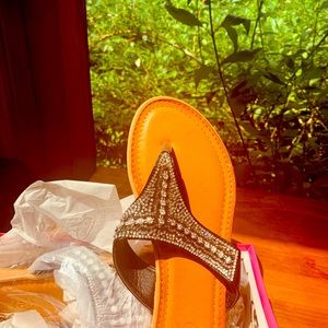 New in box size 10, sparkly sandals. Bought for a bride who then went barefoot!